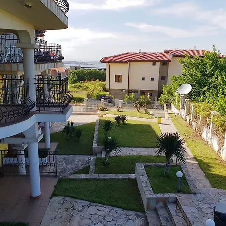 Vip In Green Hills Sozopol